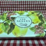 Membrillo con nueces